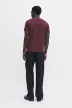 Load image into Gallery viewer, Stretch Cotton Tee burgundy
