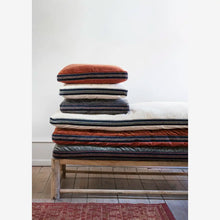 Load image into Gallery viewer, Cotton velvet seating mat, Grey/Black
