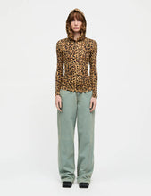Load image into Gallery viewer, Tilla Hood AOP, Leopard/Black
