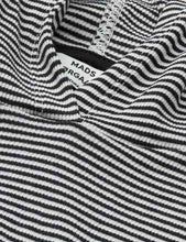 Load image into Gallery viewer, 2x2 Cotton Stripe Tilla Hood, Black/Vanilla Ice
