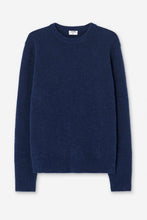 Laden Sie das Bild in den Galerie-Viewer, Wool Yak Sweater, Deep Blue
