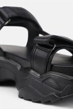 Load image into Gallery viewer, Demand Leather Sandals black
