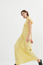 Load image into Gallery viewer, Wilhelmina Marbled bias cap slv dress Lemon
