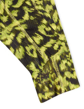 Load image into Gallery viewer, Bassum Leggings animal AOP evening primrose
