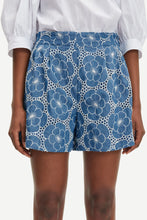 Load image into Gallery viewer, Jimea shorts 14215 blue flower
