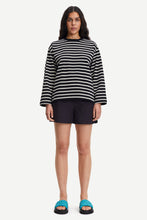 Load image into Gallery viewer, Haley shorts 14205 Black bean
