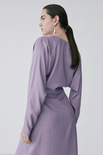 Load image into Gallery viewer, Cover dress Lavender
