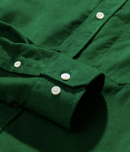 Load image into Gallery viewer, Osvald Corduroy sporting green
