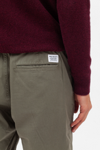 Load image into Gallery viewer, Ezra Light Twill Shorts Dried Sage Green
