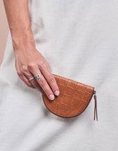 Load image into Gallery viewer, Laura Coin Purse Cognac
